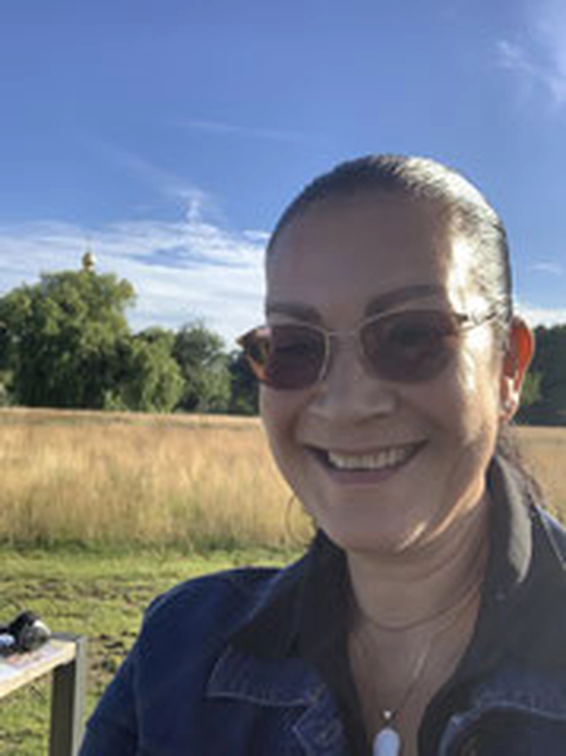 Peter Futter Schneider – Geschichten aus Büchern durch Bühnenaufführungen zum Leben erwecken – Barbara Benfradj-Niwa